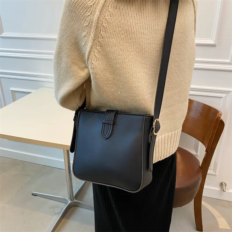Brown Leather Shoulder Bag for Women 2024 New Style