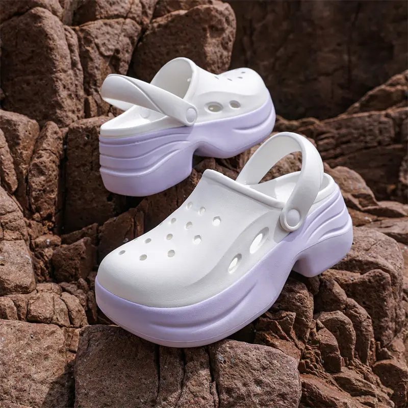 Women's Hole Shoes Summer New Home Wear Non-slip Deodorant Slippers Outdoor Casual Wear-resistant High-value Sandals - Image 7