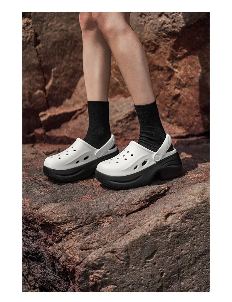 Women's Hole Shoes Summer New Home Wear Non-slip Deodorant Slippers Outdoor Casual Wear-resistant High-value Sandals — feature 11