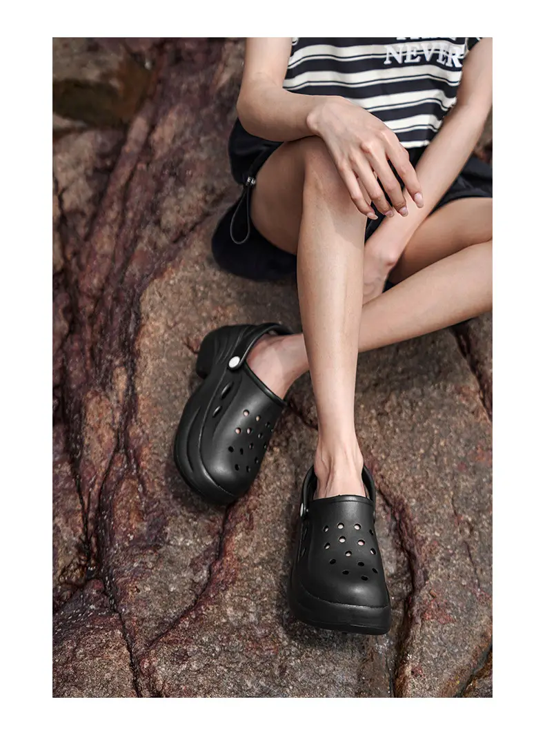 Women's Hole Shoes Summer New Home Wear Non-slip Deodorant Slippers Outdoor Casual Wear-resistant High-value Sandals — feature 12