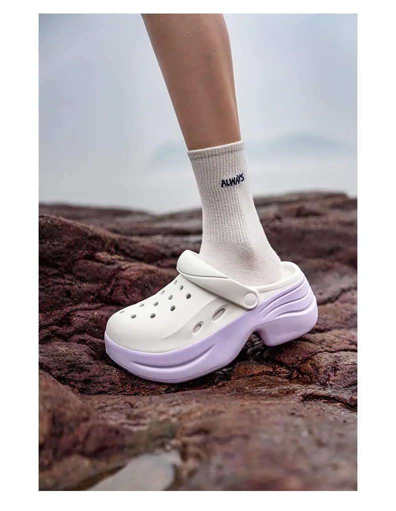 Women's Hole Shoes Summer New Home Wear Non-slip Deodorant Slippers Outdoor Casual Wear-resistant High-value Sandals — feature 20