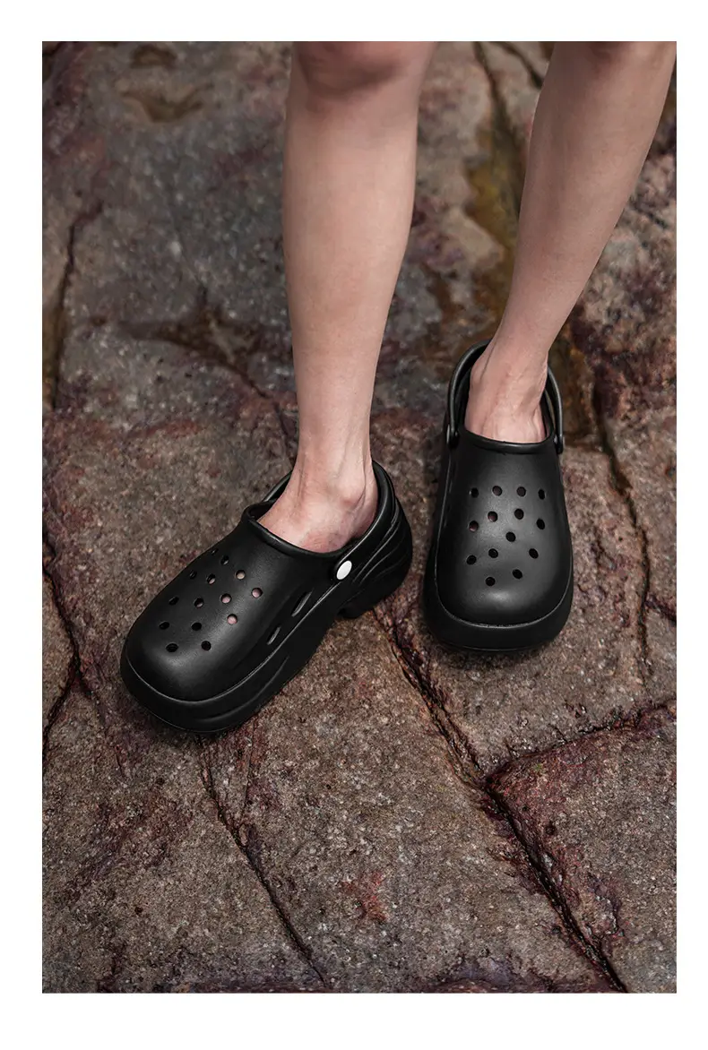 Women's Hole Shoes Summer New Home Wear Non-slip Deodorant Slippers Outdoor Casual Wear-resistant High-value Sandals — feature 33