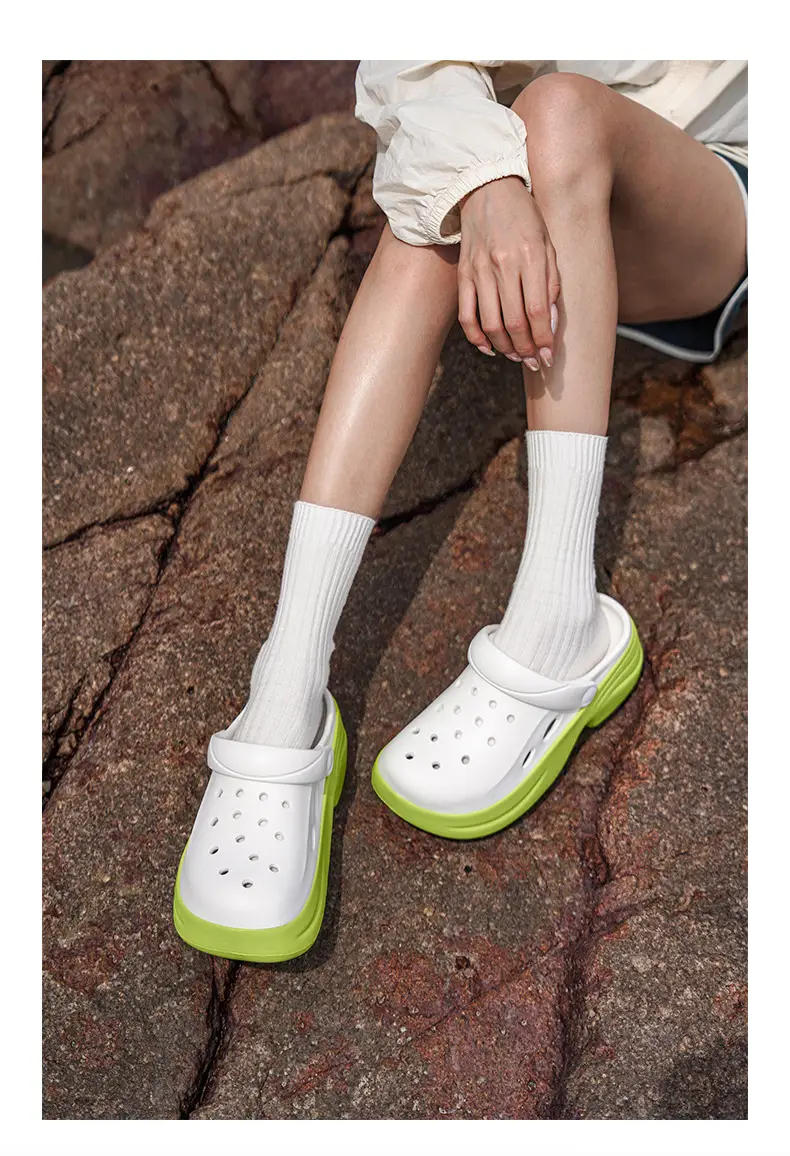 Women's Hole Shoes Summer New Home Wear Non-slip Deodorant Slippers Outdoor Casual Wear-resistant High-value Sandals — feature 34