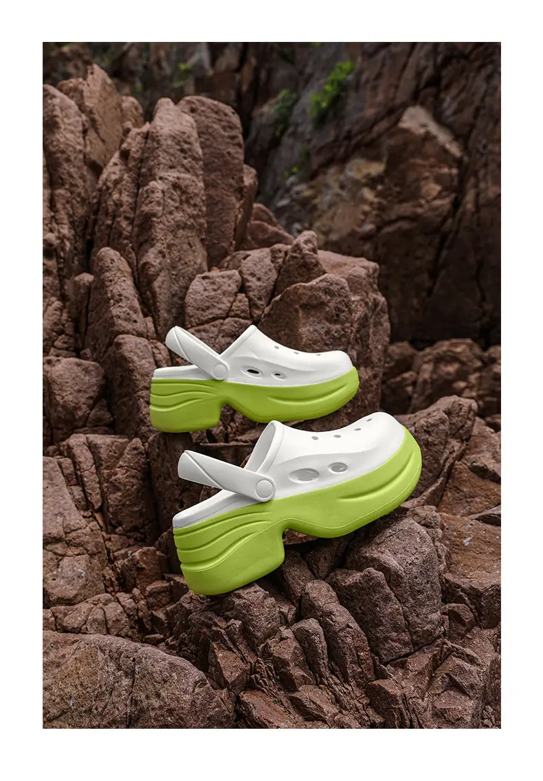 Women's Hole Shoes Summer New Home Wear Non-slip Deodorant Slippers Outdoor Casual Wear-resistant High-value Sandals — feature 38