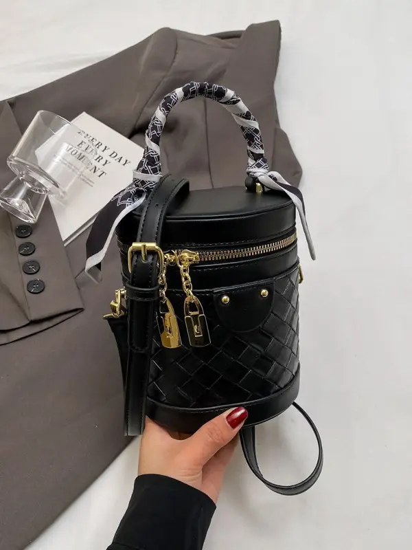 White Woven Silk Handbag with Gold Tassel Handles - Image 7