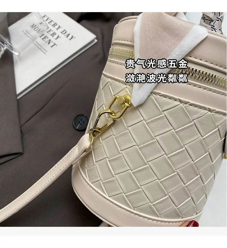 White Woven Silk Handbag with Gold Tassel Handles — feature 13