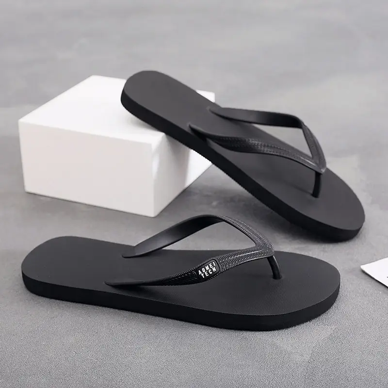 [Rubber] Flip-flops men's summer non-slip deodorant slippers wear-resistant soft-soled beach shoes slippers feet