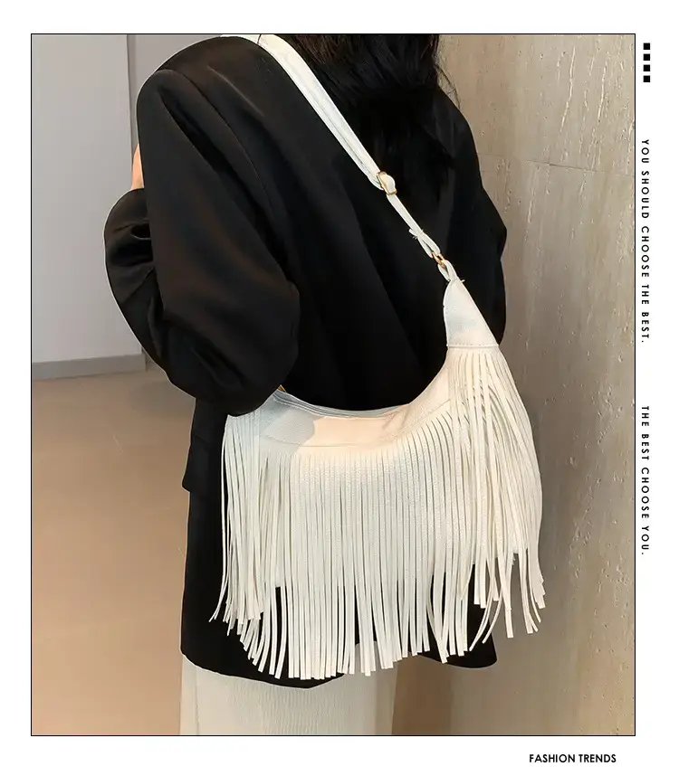 Vintage Tassel Crossbody Bag Brown Large Capacity — feature 2