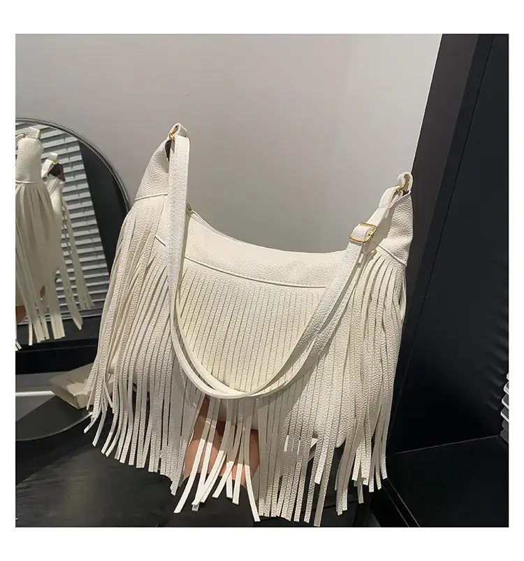 Vintage Tassel Crossbody Bag Brown Large Capacity — feature 23