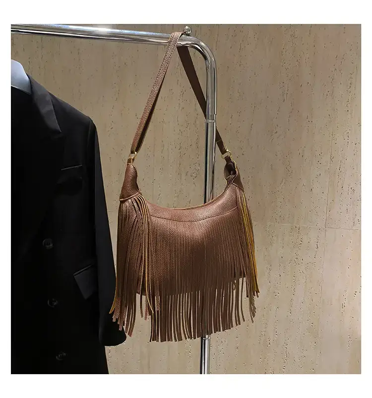 Vintage Tassel Crossbody Bag Brown Large Capacity — feature 28