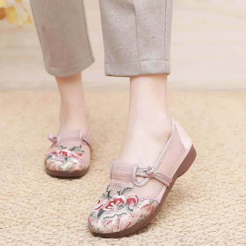 Old Beijing Cloth Shoes Women's Mesh Shoes Summer Slip-on Flat Moms Shoes Mesh Breathable Ethnic Style Embroidered Shoes - Image 2