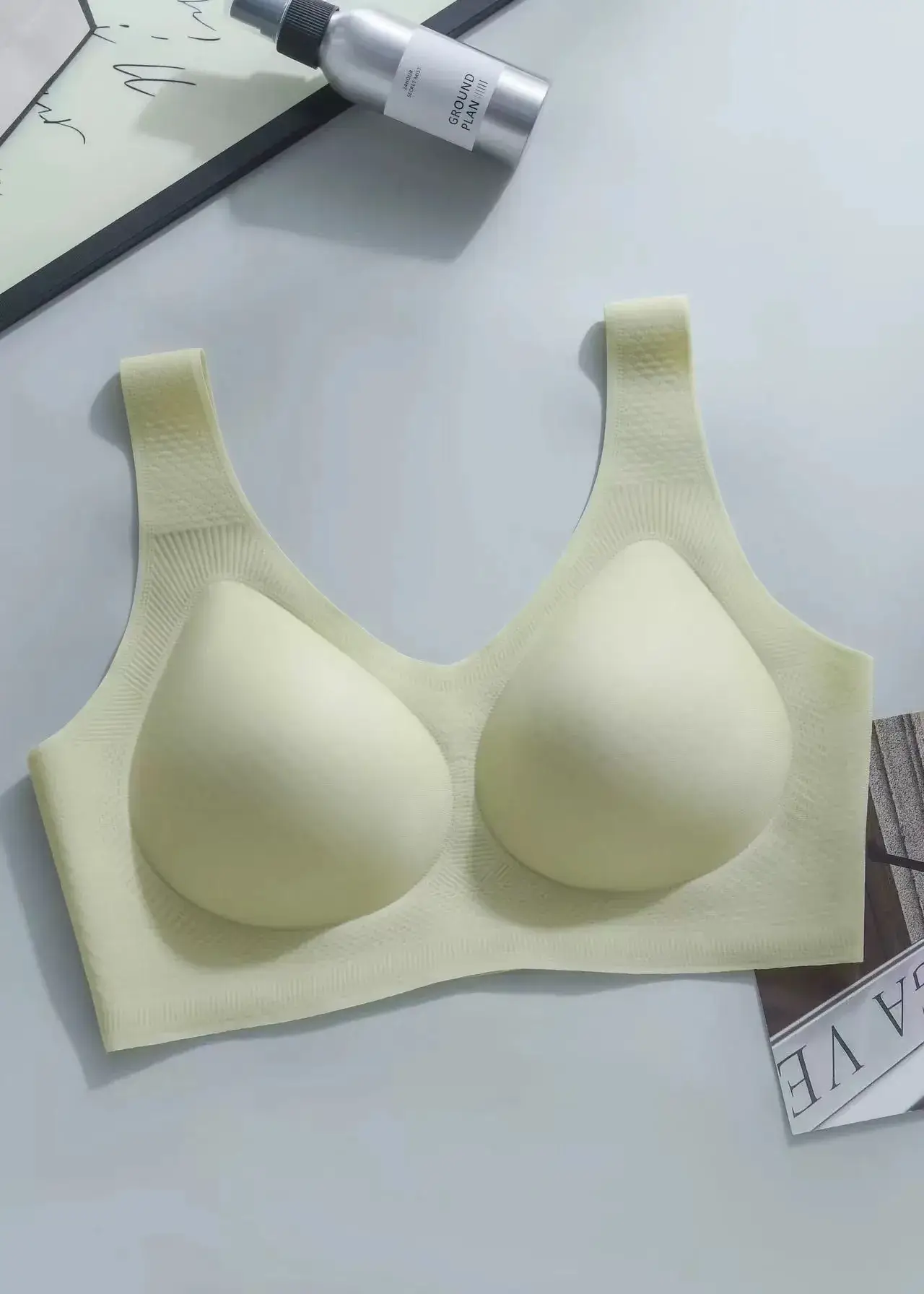Ultra-Thin No-Rim Push-Up Bra for Summer Wear - Image 4