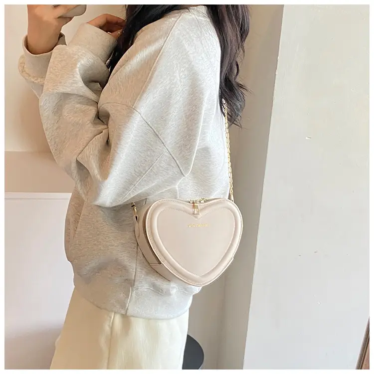 Heart Shaped Orange Women's Chain Crossbody Bag — feature 26
