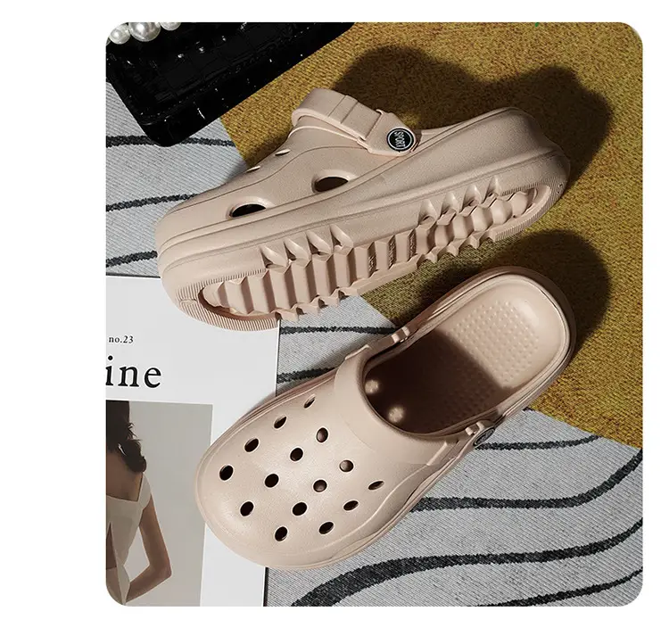 Women's Thick Sole Cave Shoes 2024 New Summer Outwear Heel Seaside Non-Slip Beach Puffin Sandals — feature 10
