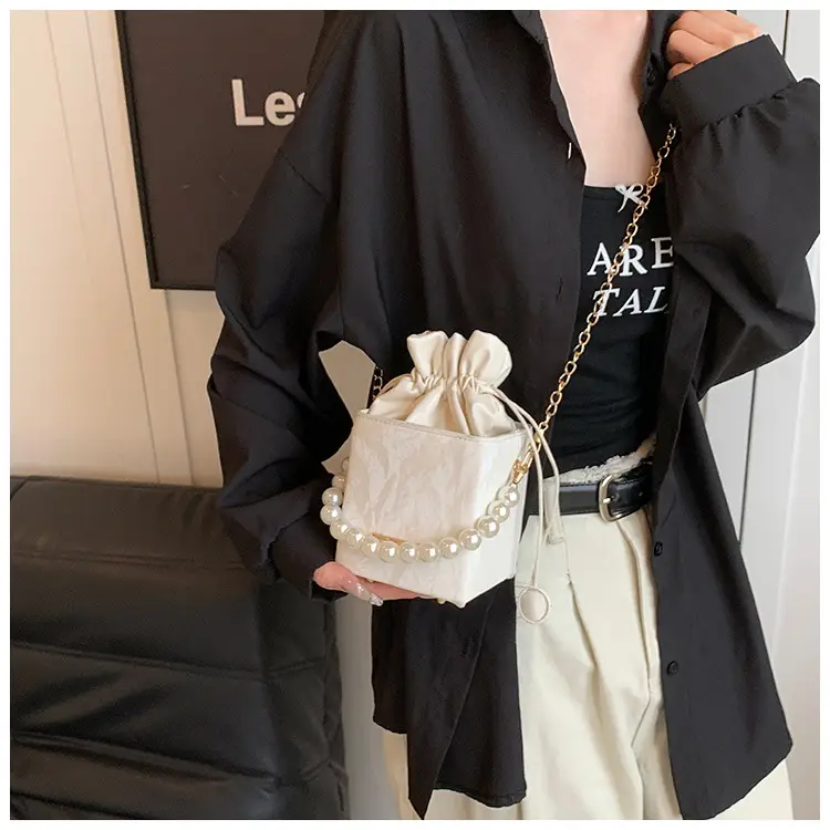 Pearl Chain Bucket Bag Women Pink 2024 Spring Summer — feature 10