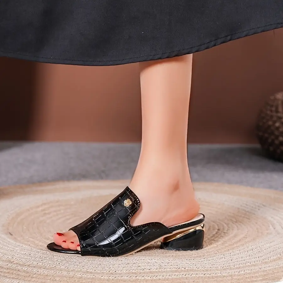 Foreign Trade Cross-border plus size 45 Summer New Black Slide Slippers Thick Heel Non-slip Casual All-match Sandals Women's Slippers - Image 3