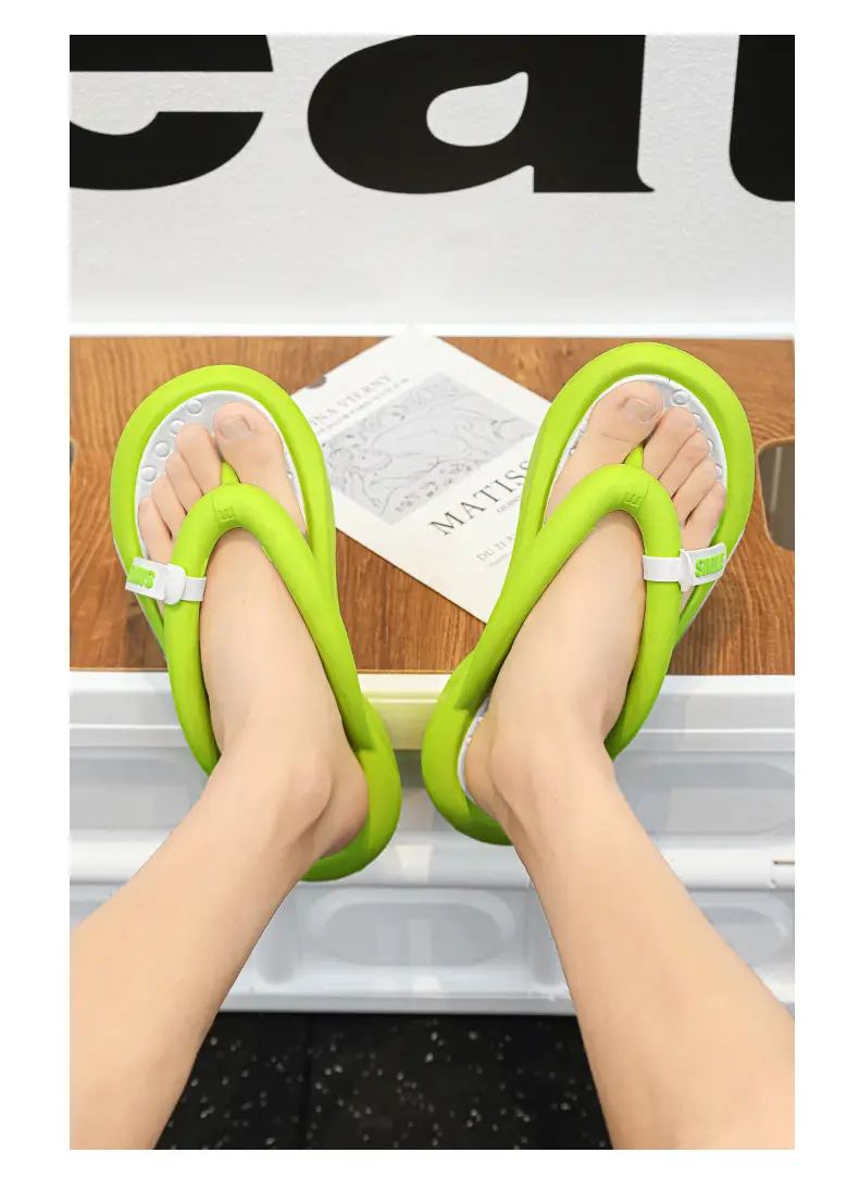 Internet Celebrity Slippers Men's Summer Trendyy Outer Wear Flip-flops Non-slip Soft Sole Vietnamese Beach Sandals Large Size 45 — feature 27