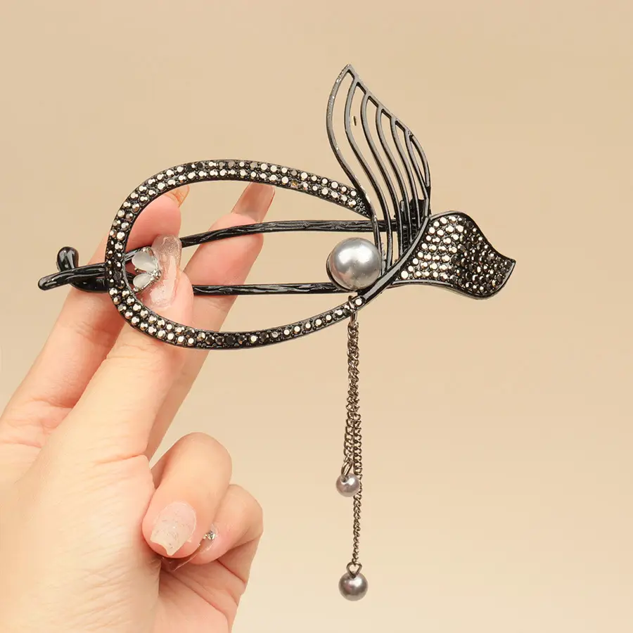 Pearl Fish Tassel Hair Clip with High Sense Tassel