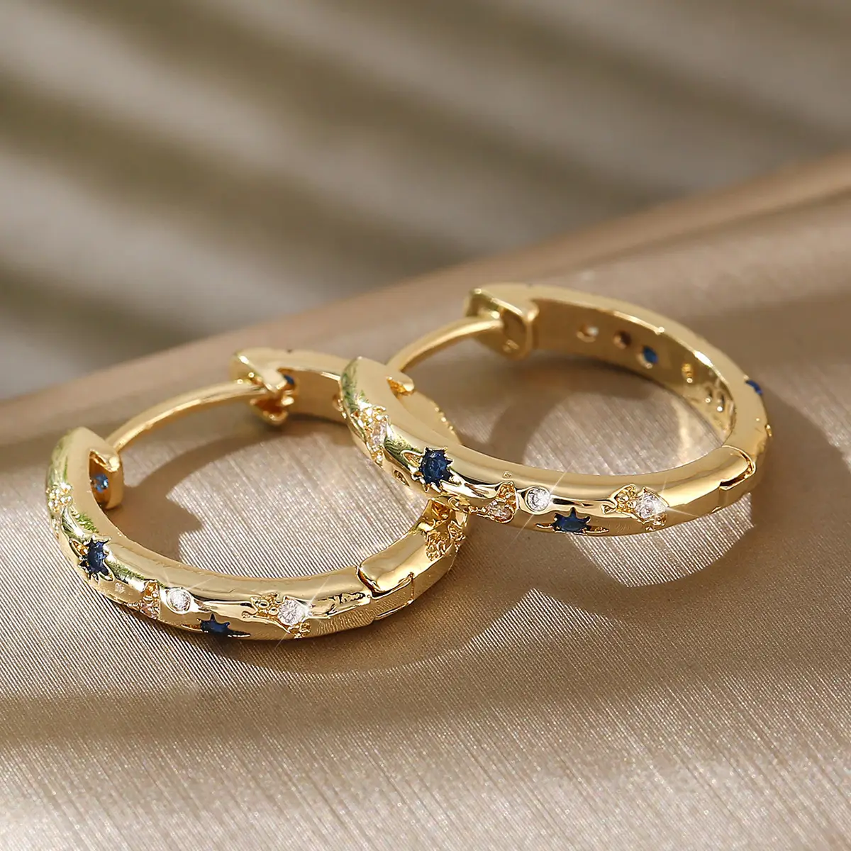 Women Moon Star Earrings Copper Real Gold Micro-inlaid Zircon — feature 4
