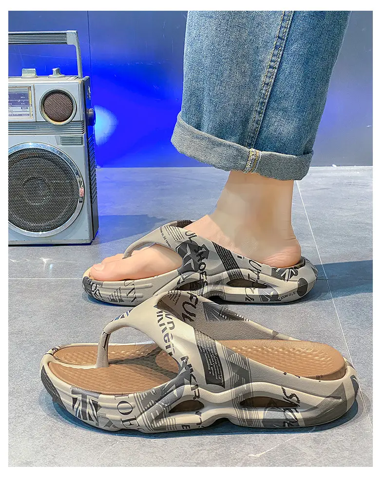 High-end Flip-flops for Men in Summer, Non-slip, Wear-resistant, Flip-flops for Outer Wear, Youth Outdoor Leisure, Large Size Beach Slippers — feature 9