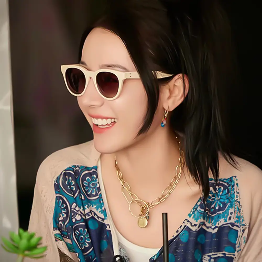 Women's 2025 Retro Sunglasses White Polarized Anti-UV - Image 11