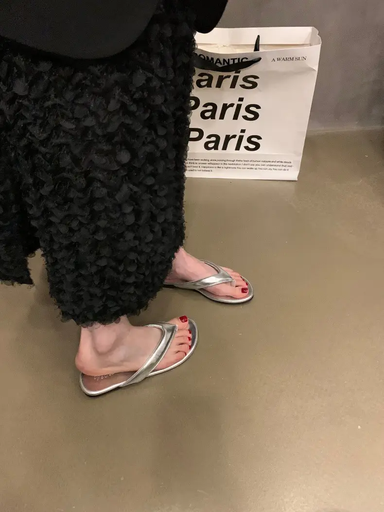 Women's Leopard Print Silver Flip Flops Summer — feature 2