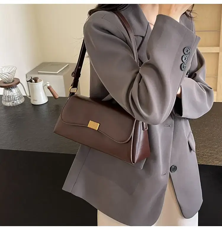 Brown Leather Crossbody Bag for Women 2024 — feature 17