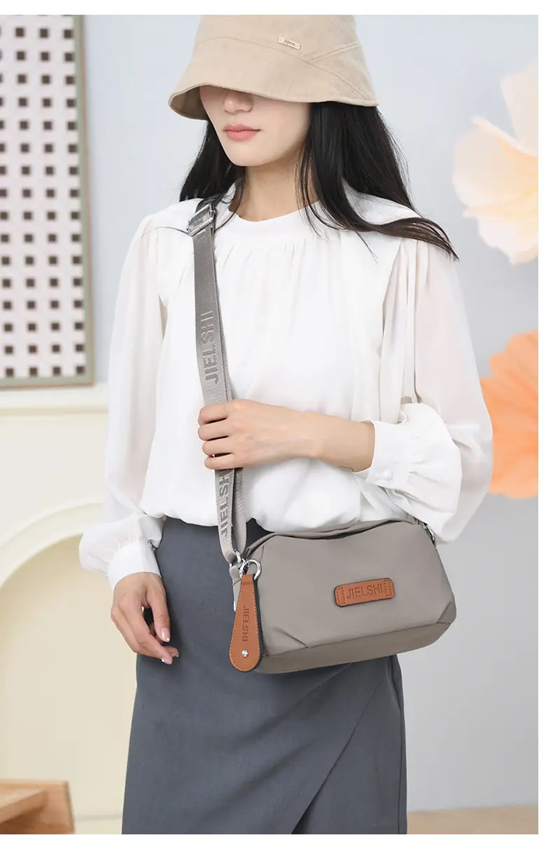 Japanese Trendy Black Crossbody Bag for Women — feature 20