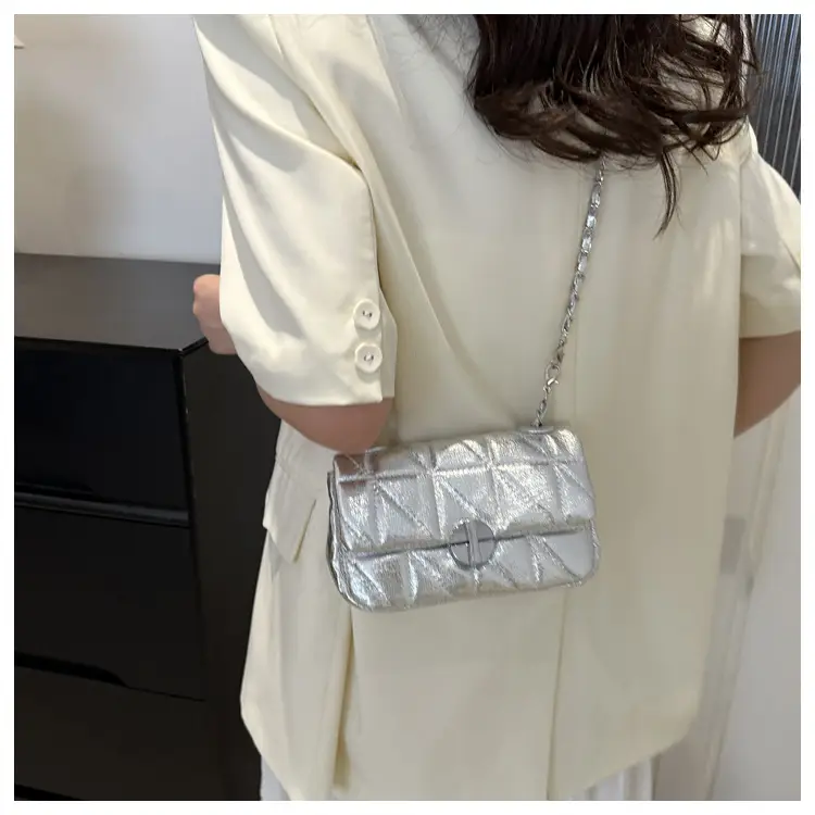 Korean Style Rhombic Silver Crossbody Bag — feature 23