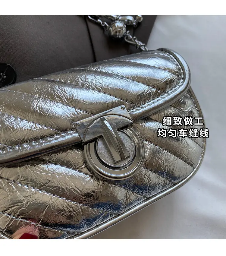 2026 Silver Lock Chain Crossbody Bag for Women — feature 13