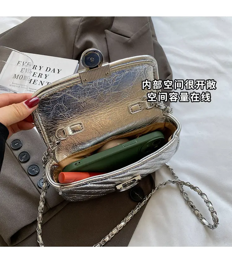 2026 Silver Lock Chain Crossbody Bag for Women — feature 16