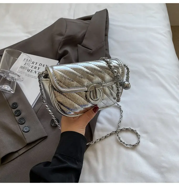 2026 Silver Lock Chain Crossbody Bag for Women — feature 26