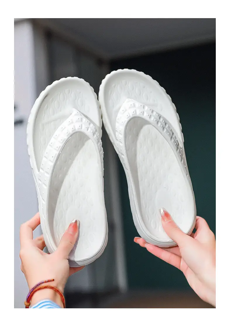 Cross-border flip-flops men's summer new men's and women's sandals plus size tide shoes outdoor beach shoes flip-flops wholesale — feature 11