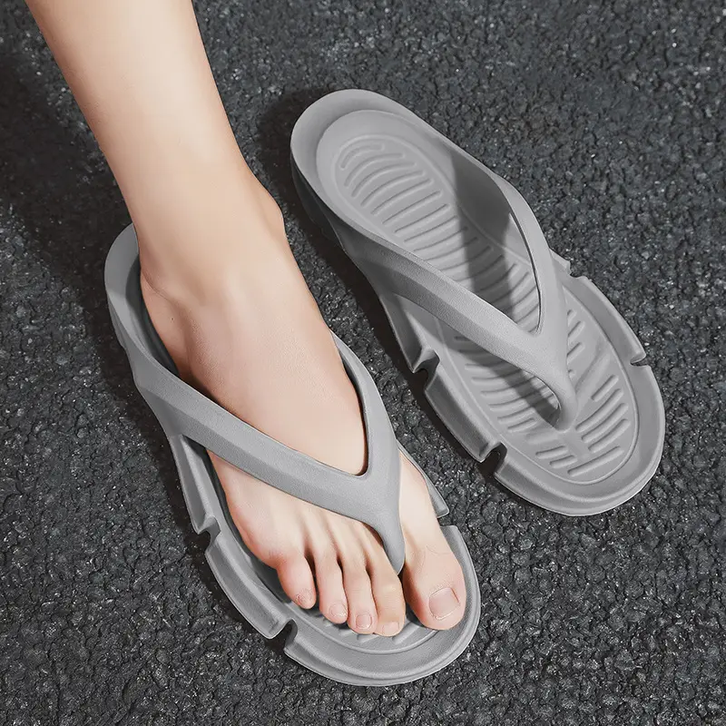 Summer Men's Slippers New Beach Shoes Flip Flops Fashion Couple Casual Slippers Outdoor Men's and Women's Slippers
