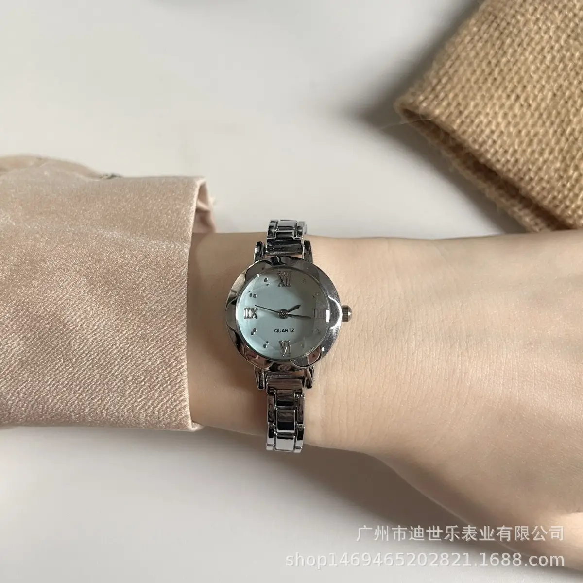 Explosive French Niche Watch Silver All-match Luxury — feature 12
