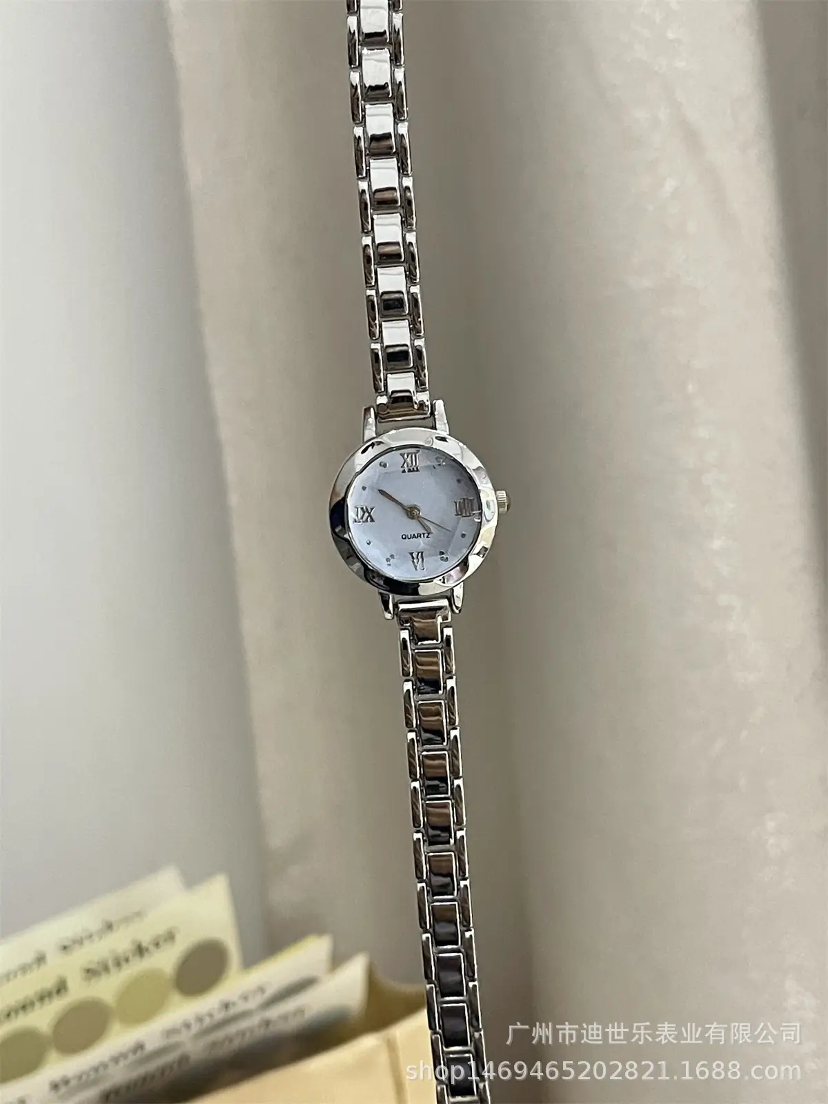 Explosive French Niche Watch Silver All-match Luxury — feature 4
