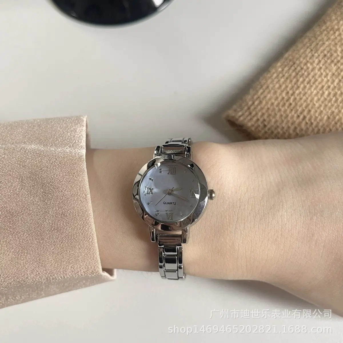 Explosive French Niche Watch Silver All-match Luxury — feature 6