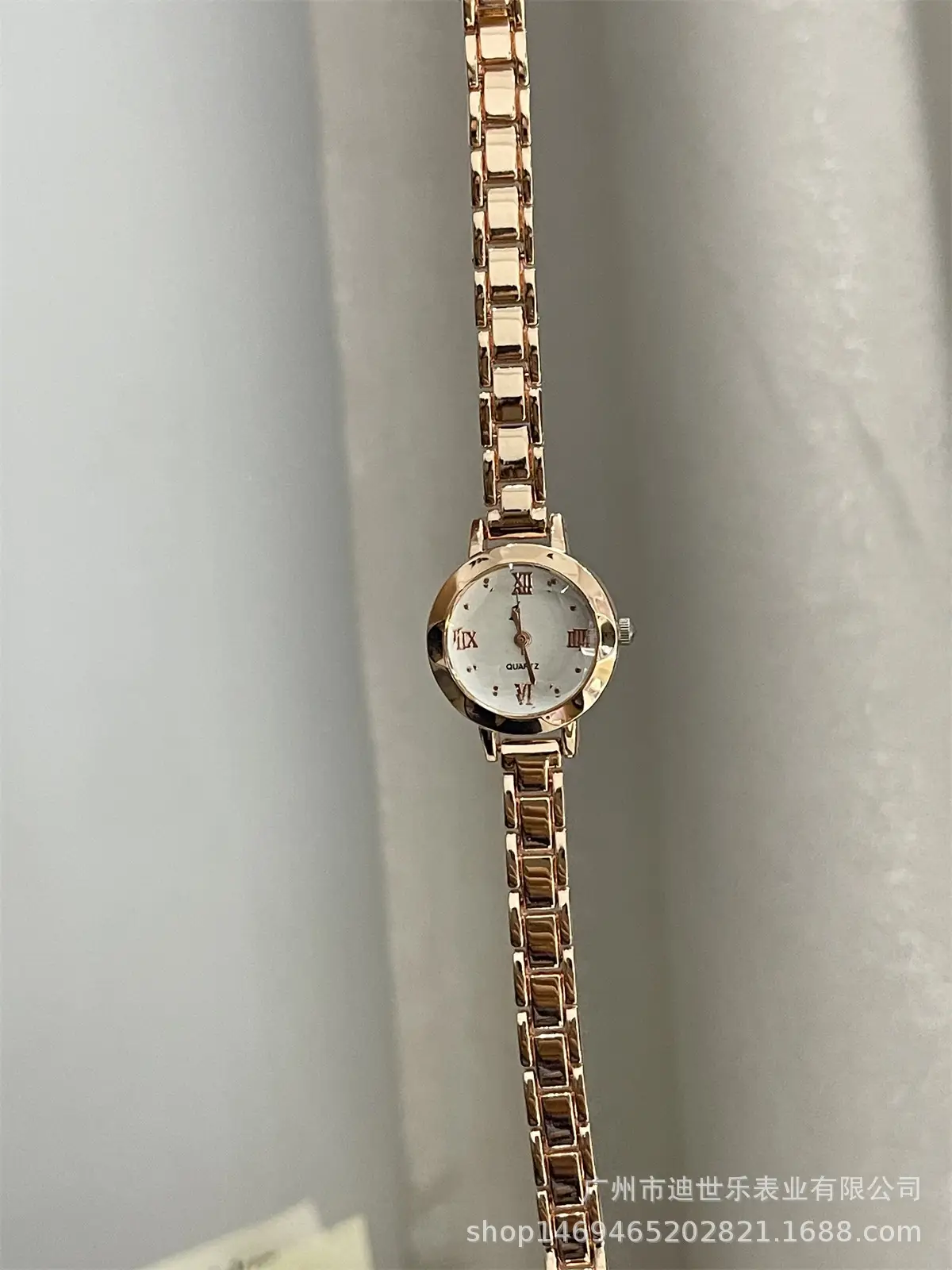 Explosive French Niche Watch Silver All-match Luxury - Image 4