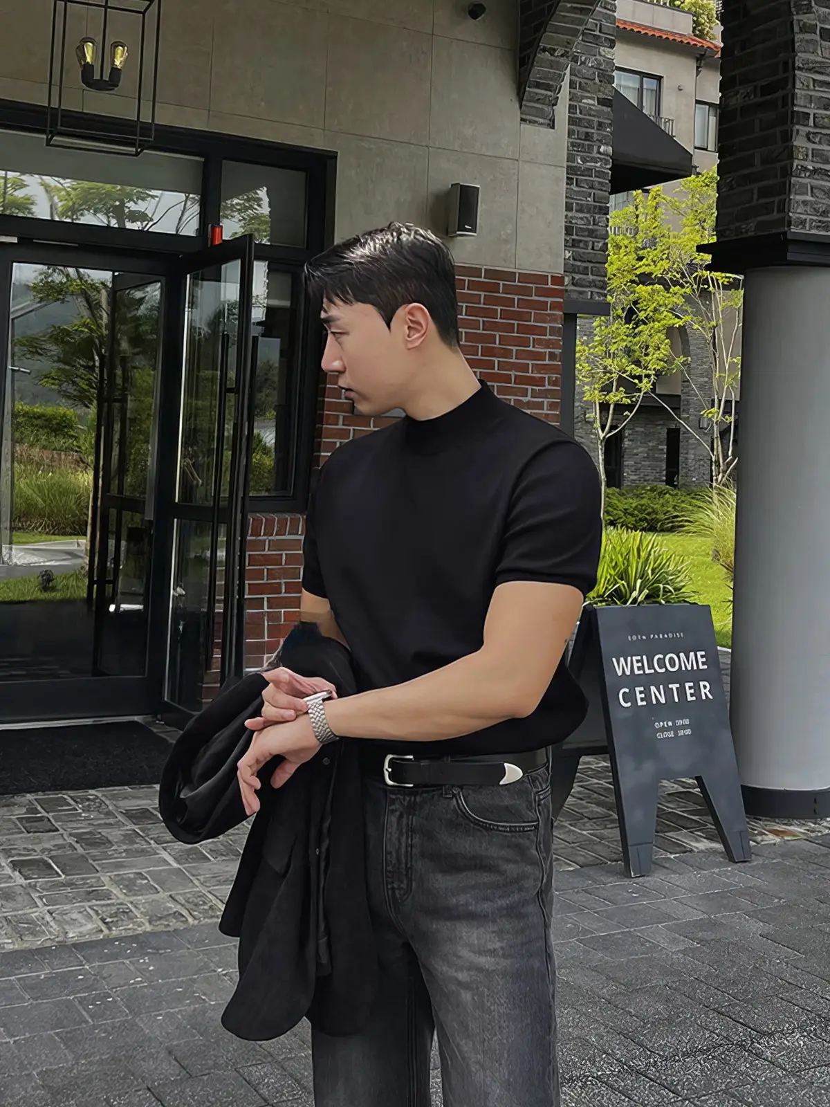 Men Black Half-Turtleneck Knitted T-Shirt Slim Fit - Image 5