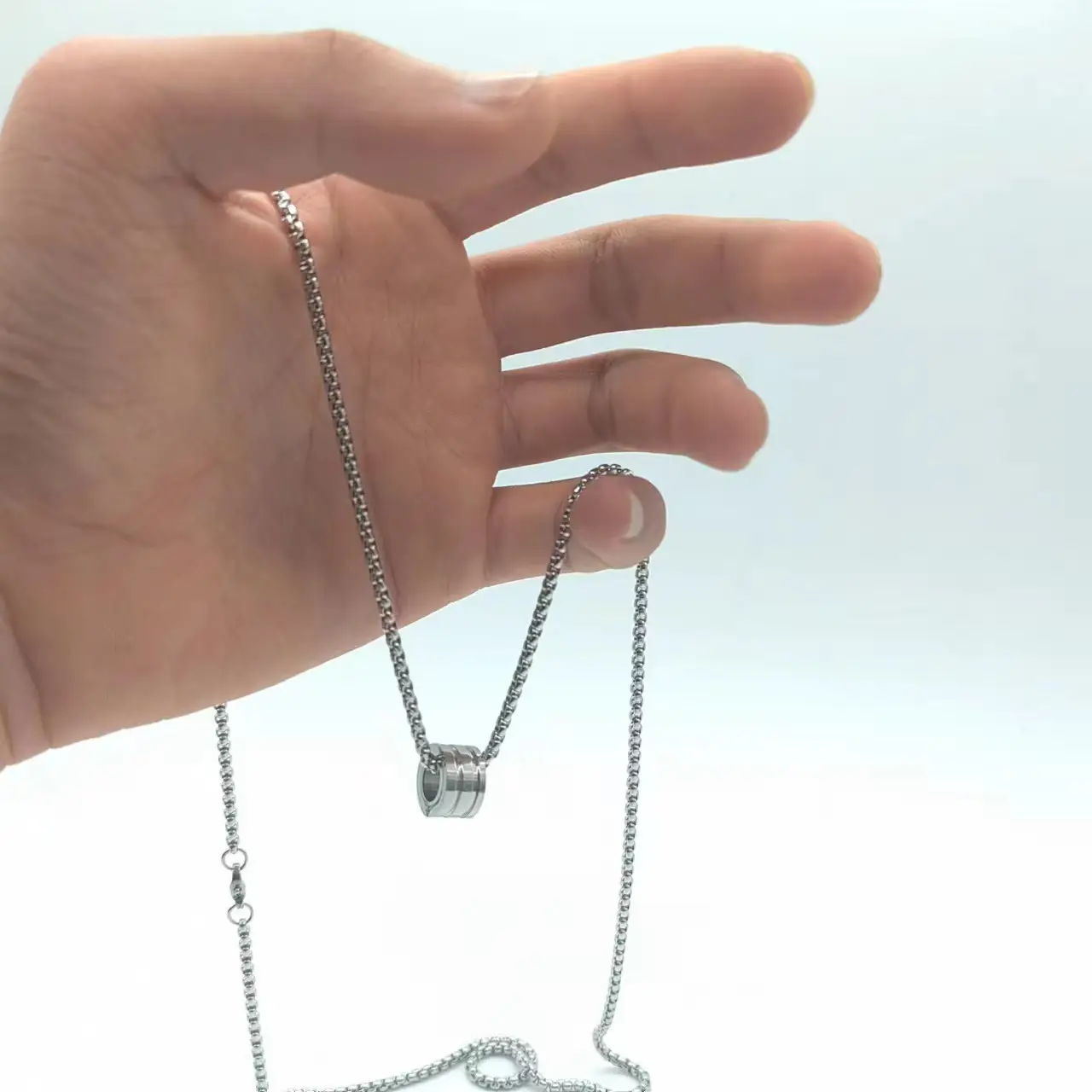 Women's Titanium Steel Necklace Black Niche Design — feature 3