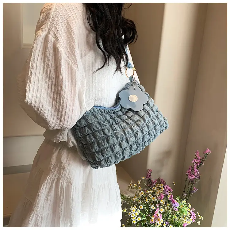 Korean Style Pleated Shoulder Crossbody Bag Green White — feature 12
