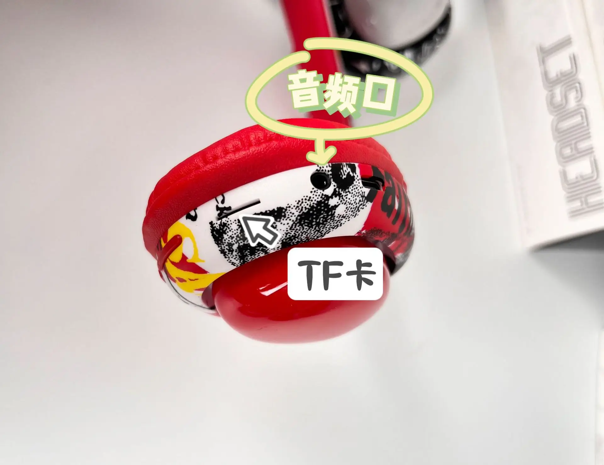 Wireless Over-Ear Headphones Bluetooth 5.3 Silver Cartoon Graffiti — feature 7