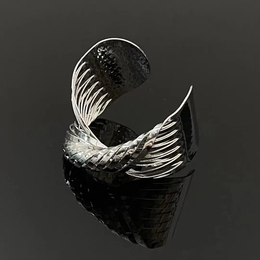 Spice Girl Cross Wrap Irregular Opening Couple Bracelet Retro High-end Unique Twist Bracelet Fashion Arm Ring