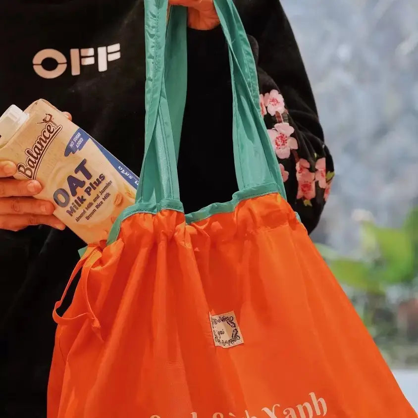 Green Foldable Tote Bag for Women, Large Capacity, Roll-Up Design — feature 18