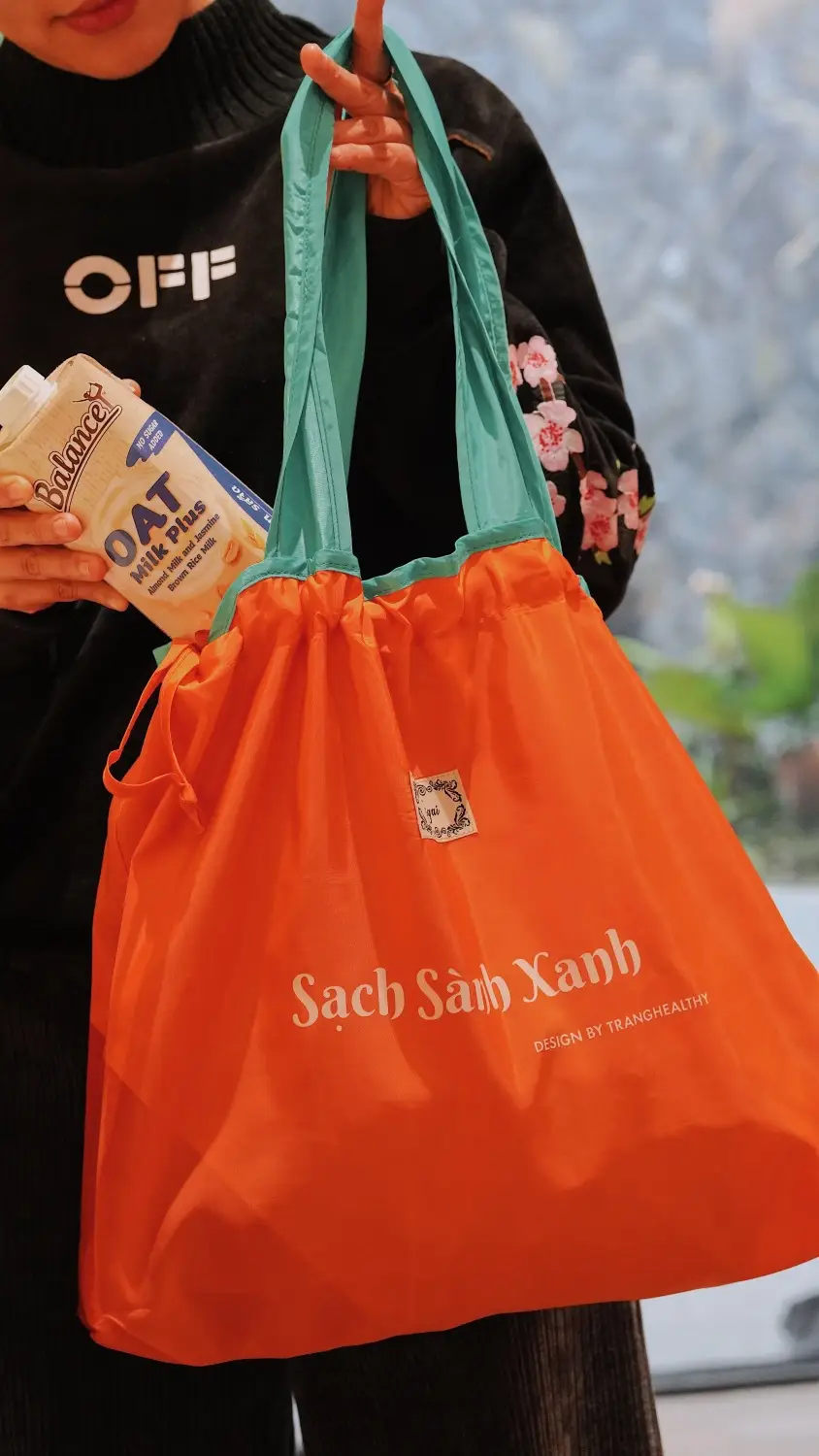 Green Foldable Tote Bag for Women, Large Capacity, Roll-Up Design — feature 19
