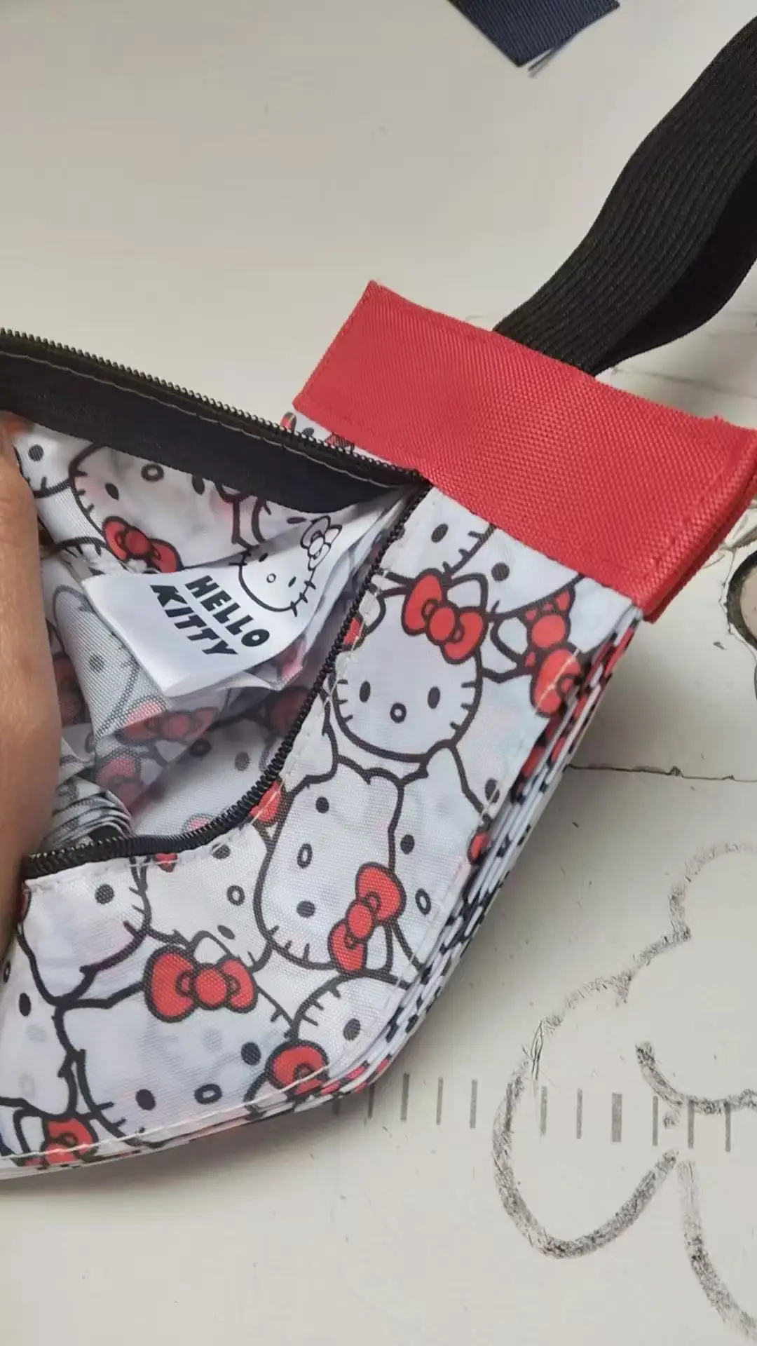 Green Foldable Tote Bag for Women, Large Capacity, Roll-Up Design — feature 49