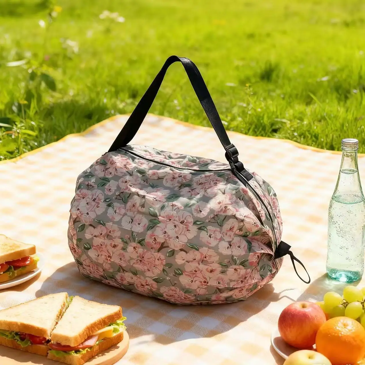 Green Foldable Tote Bag for Women, Large Capacity, Roll-Up Design - Image 40