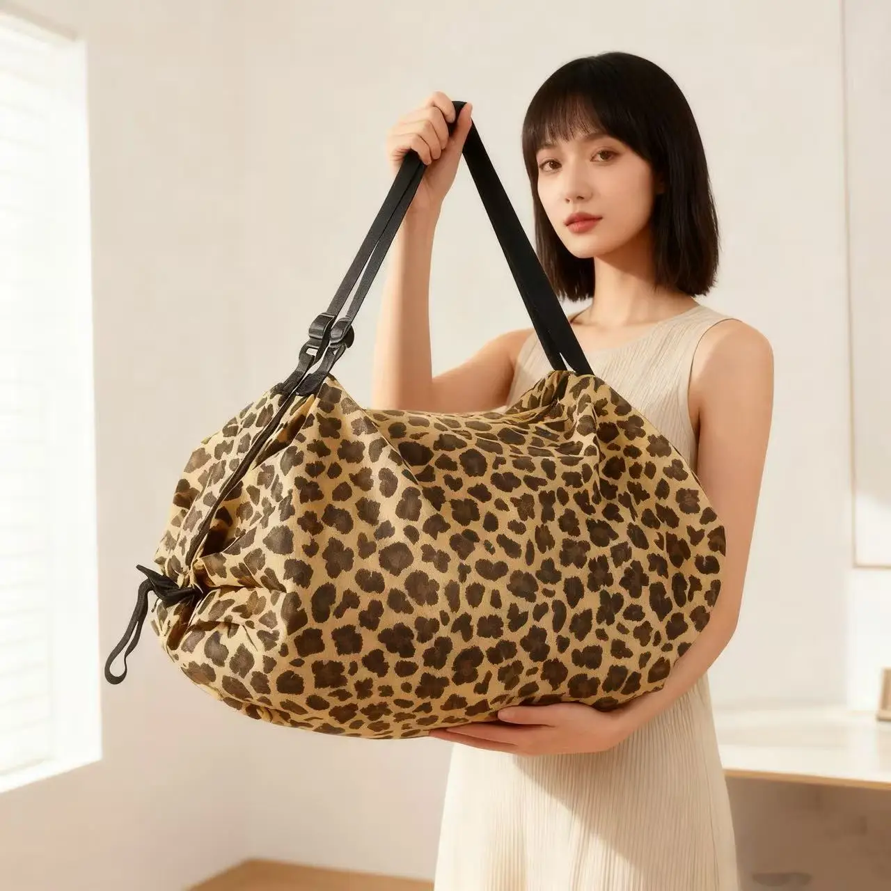 Green Foldable Tote Bag for Women, Large Capacity, Roll-Up Design - Image 57
