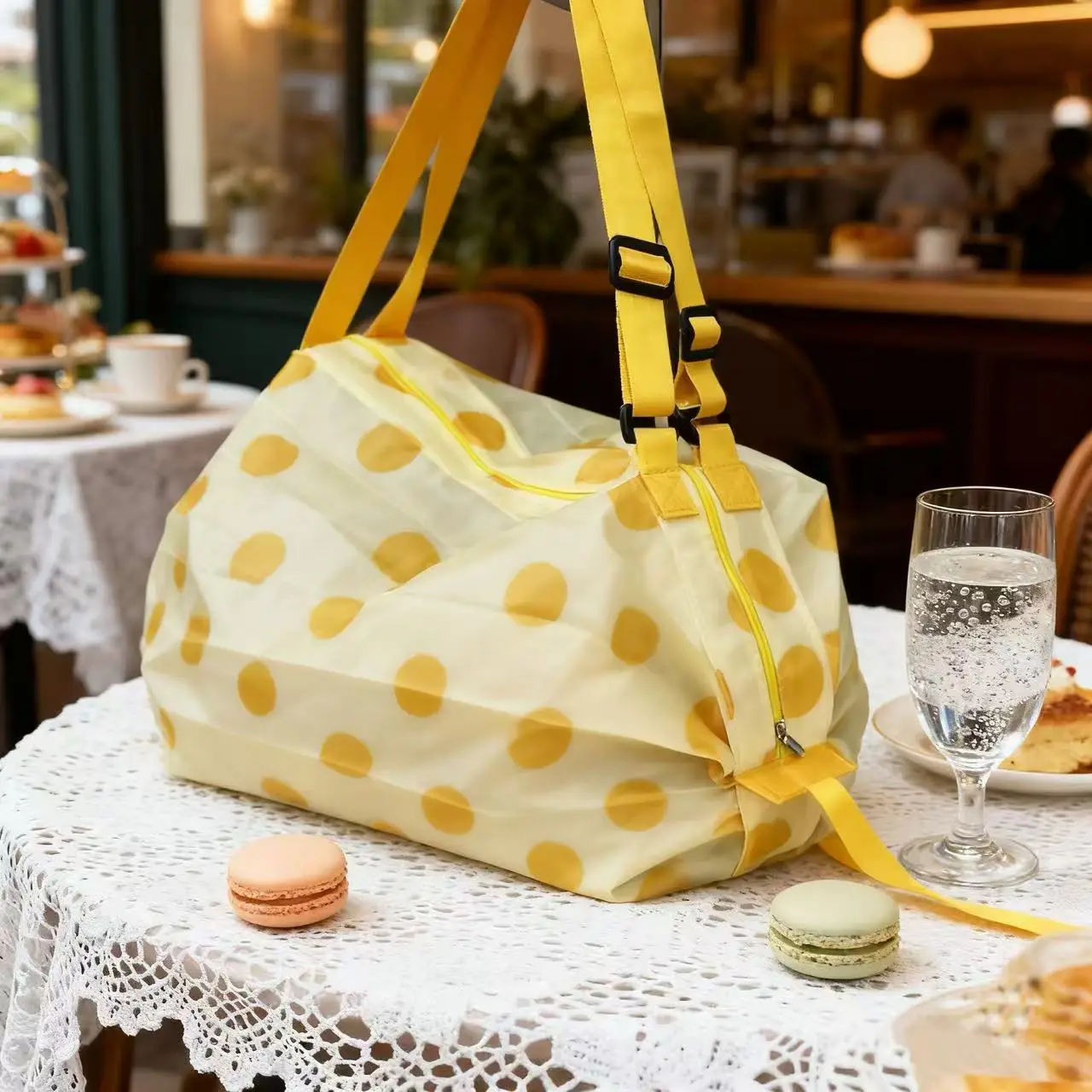 Green Foldable Tote Bag for Women, Large Capacity, Roll-Up Design - Image 7