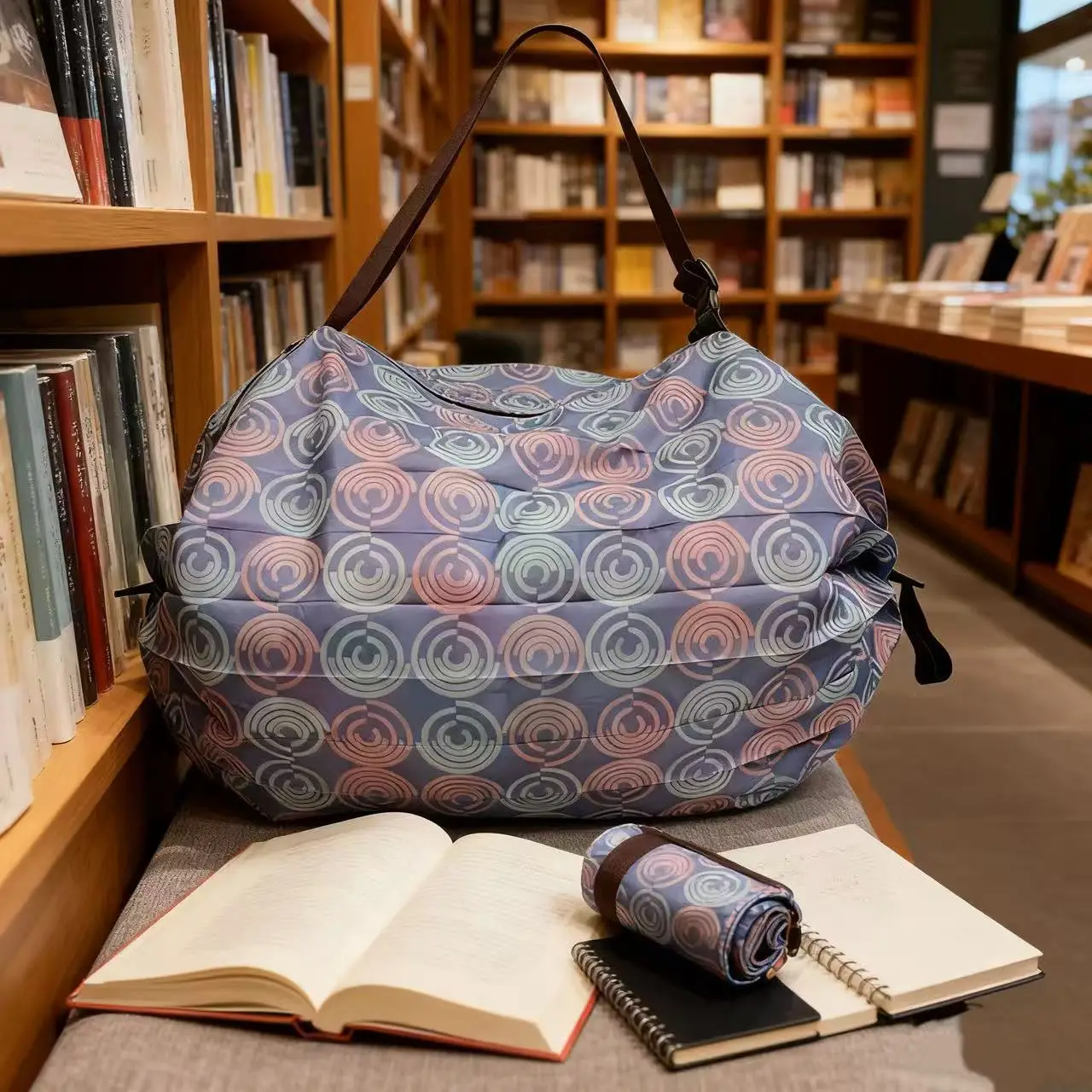 Green Foldable Tote Bag for Women, Large Capacity, Roll-Up Design - Image 78